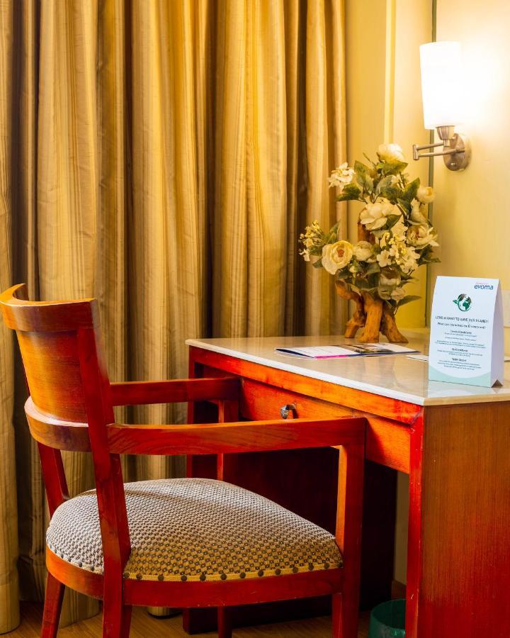 Evoma Hotell Bangalore Exteriör bild