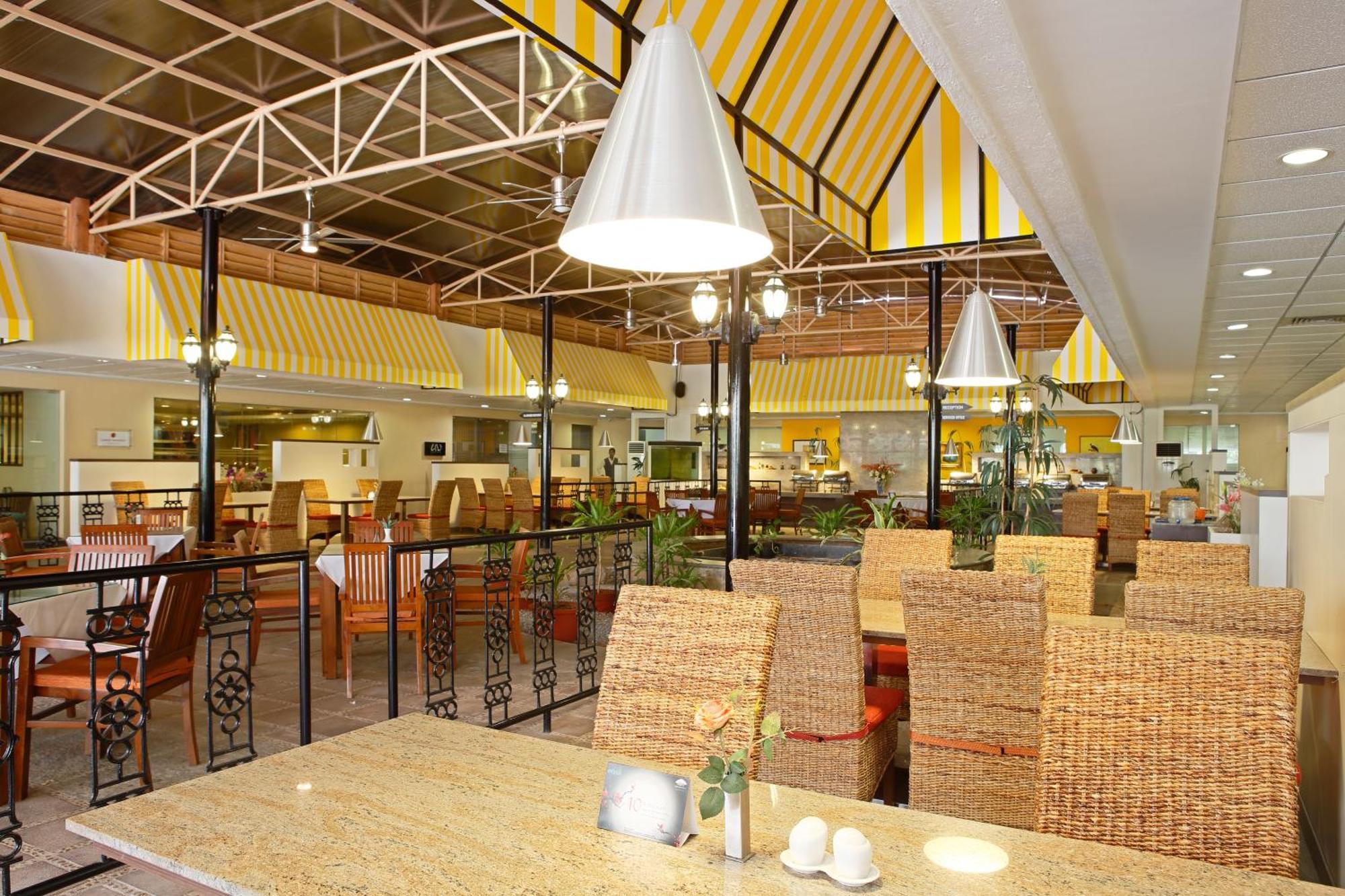 Evoma Hotell Bangalore Exteriör bild