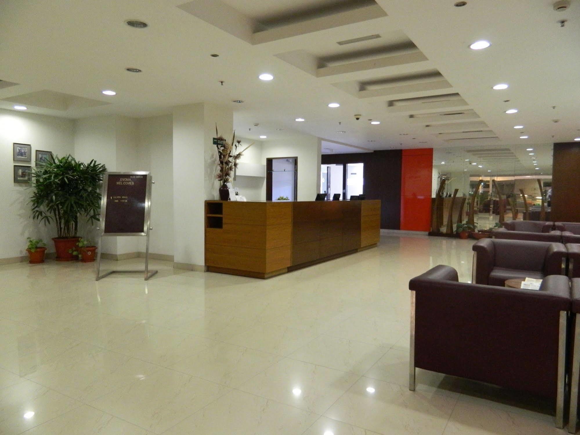 Evoma Hotell Bangalore Exteriör bild
