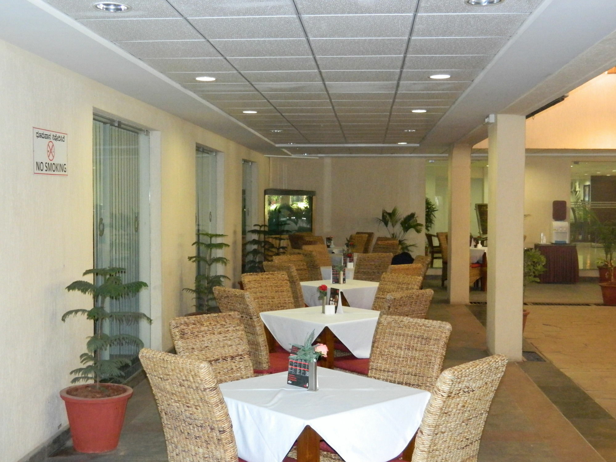 Evoma Hotell Bangalore Exteriör bild